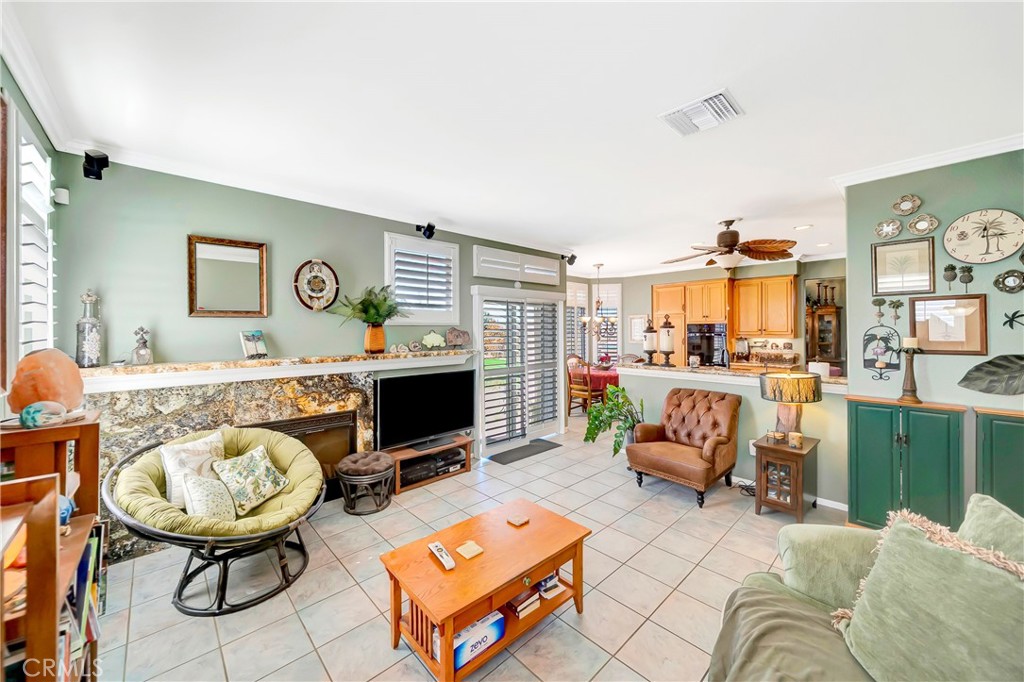 42025 Allan Drive, Lancaster, CA 93536