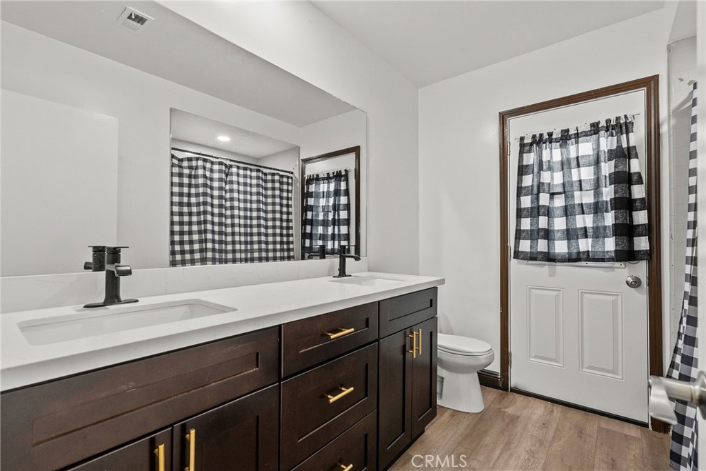 9724 Bothwell Road, Northridge, CA 91324