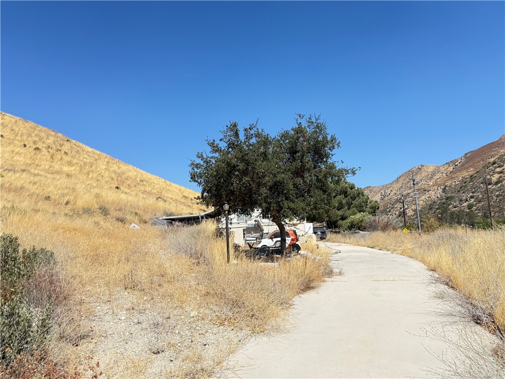 11561 Soledad Canyon, Agua Dulce, CA 91390 11561 Soledad Canyon, Agua Dulce, CA 91390