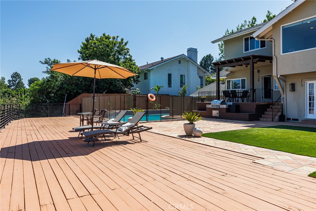 4534 Totana Drive, Tarzana, CA 91356