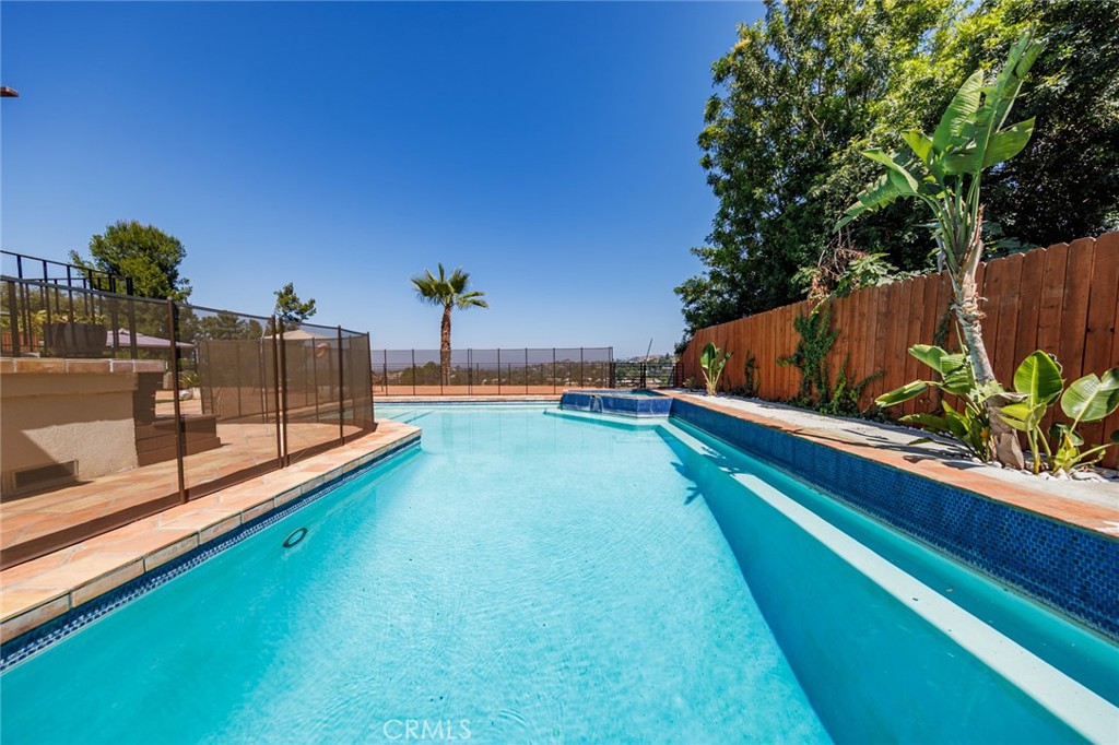 4534 Totana Drive, Tarzana, CA 91356