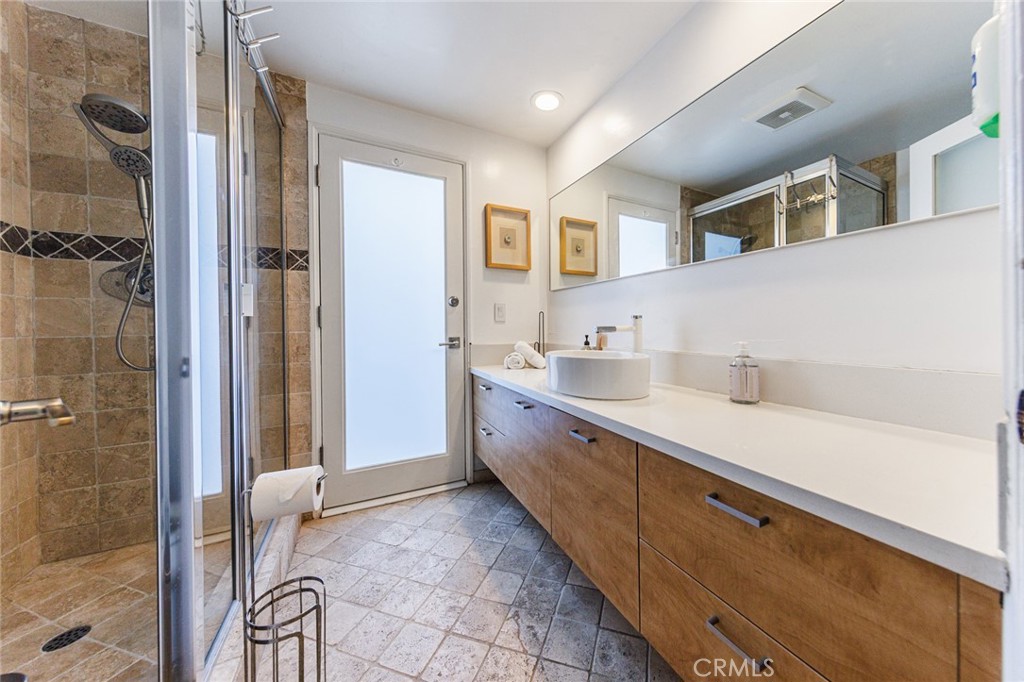 4534 Totana Drive, Tarzana, CA 91356