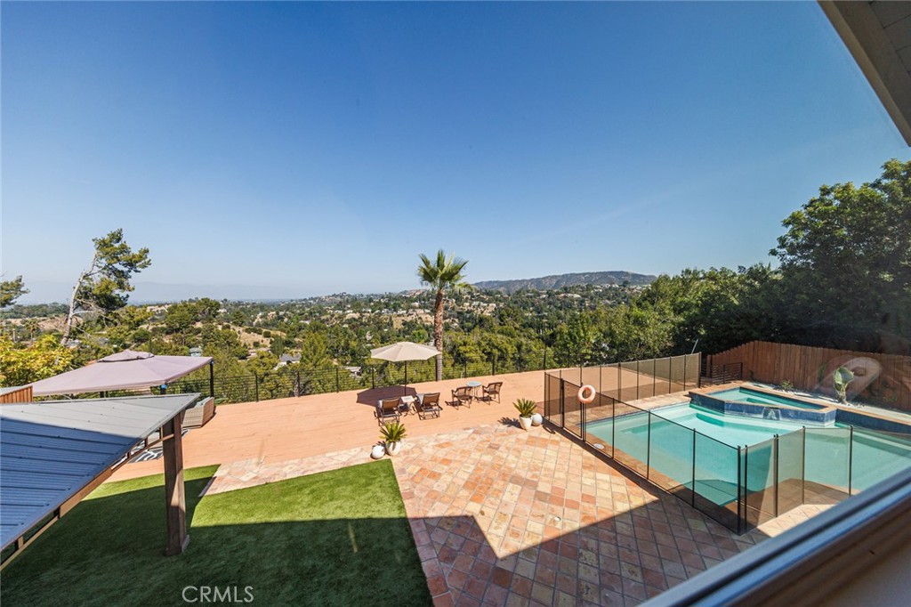 4534 Totana Drive, Tarzana, CA 91356