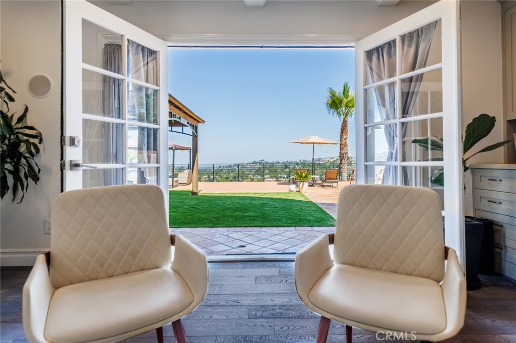 4534 Totana Drive, Tarzana, CA 91356