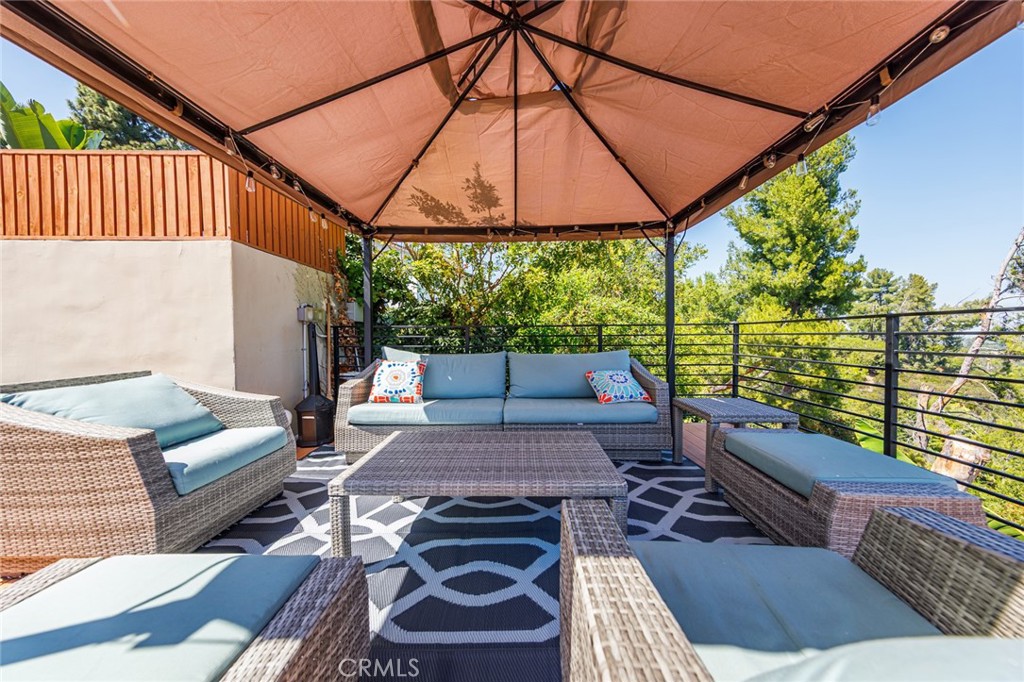 4534 Totana Drive, Tarzana, CA 91356