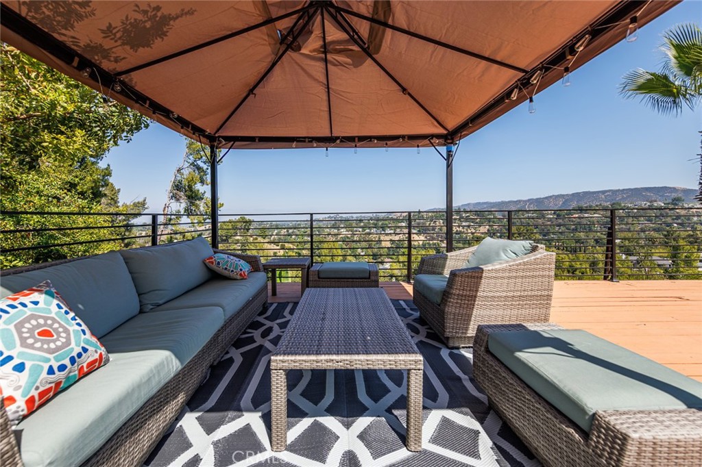 4534 Totana Drive, Tarzana, CA 91356