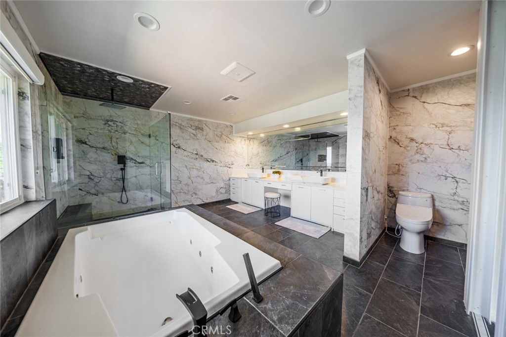 4534 Totana Drive, Tarzana, CA 91356