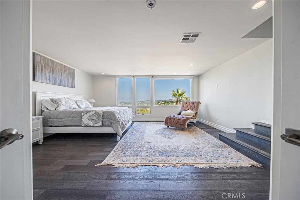 4534 Totana Drive, Tarzana, CA 91356