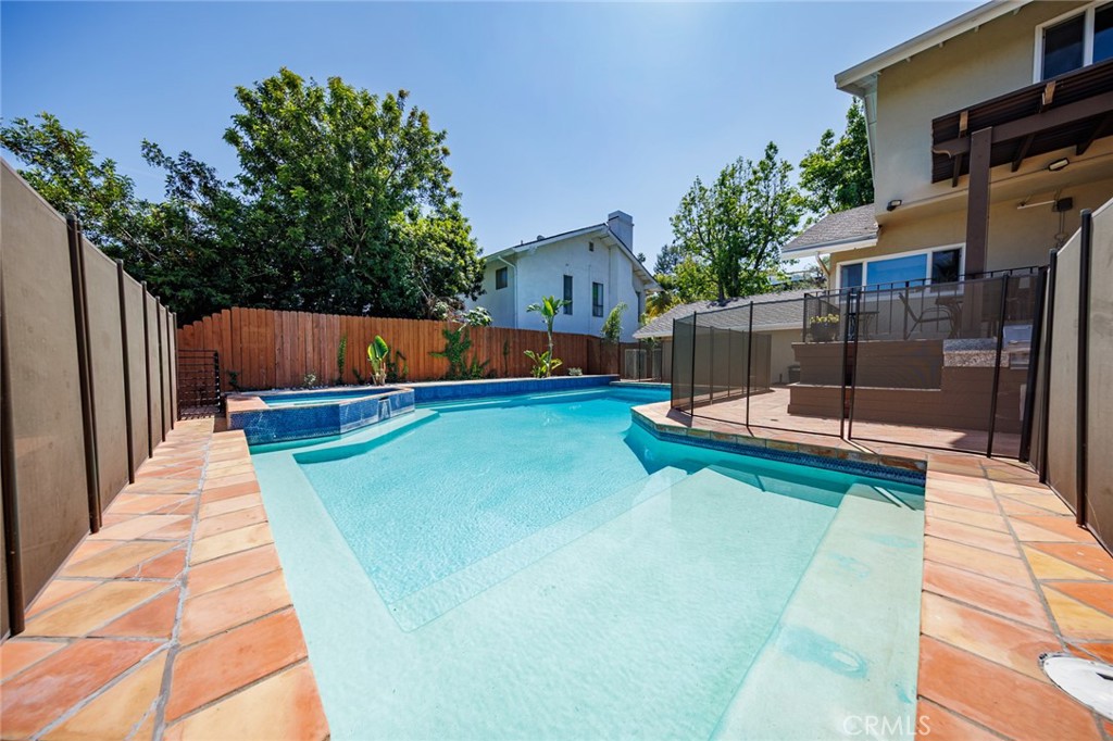 4534 Totana Drive, Tarzana, CA 91356