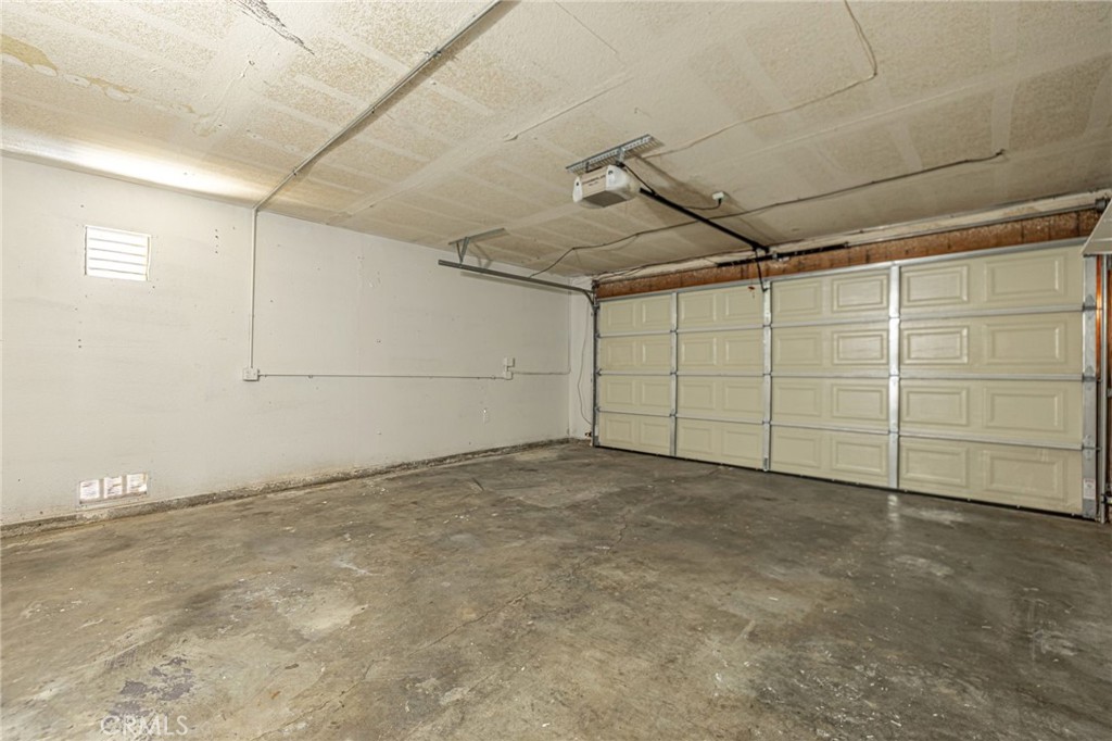 663 E Kettering, Lancaster, CA 93535