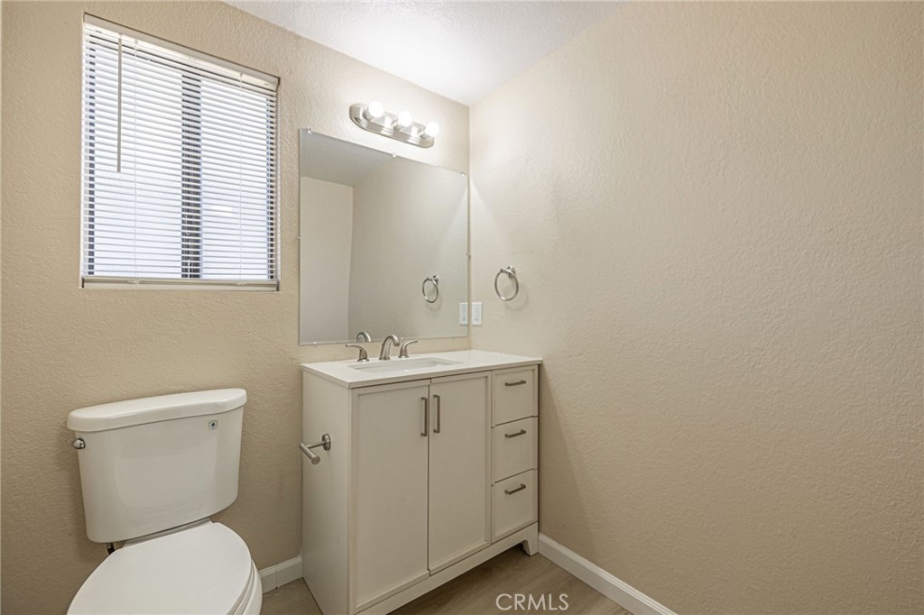 663 E Kettering, Lancaster, CA 93535