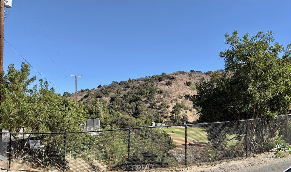 3747 Camino De La Cumbre, Sherman Oaks, CA 91423