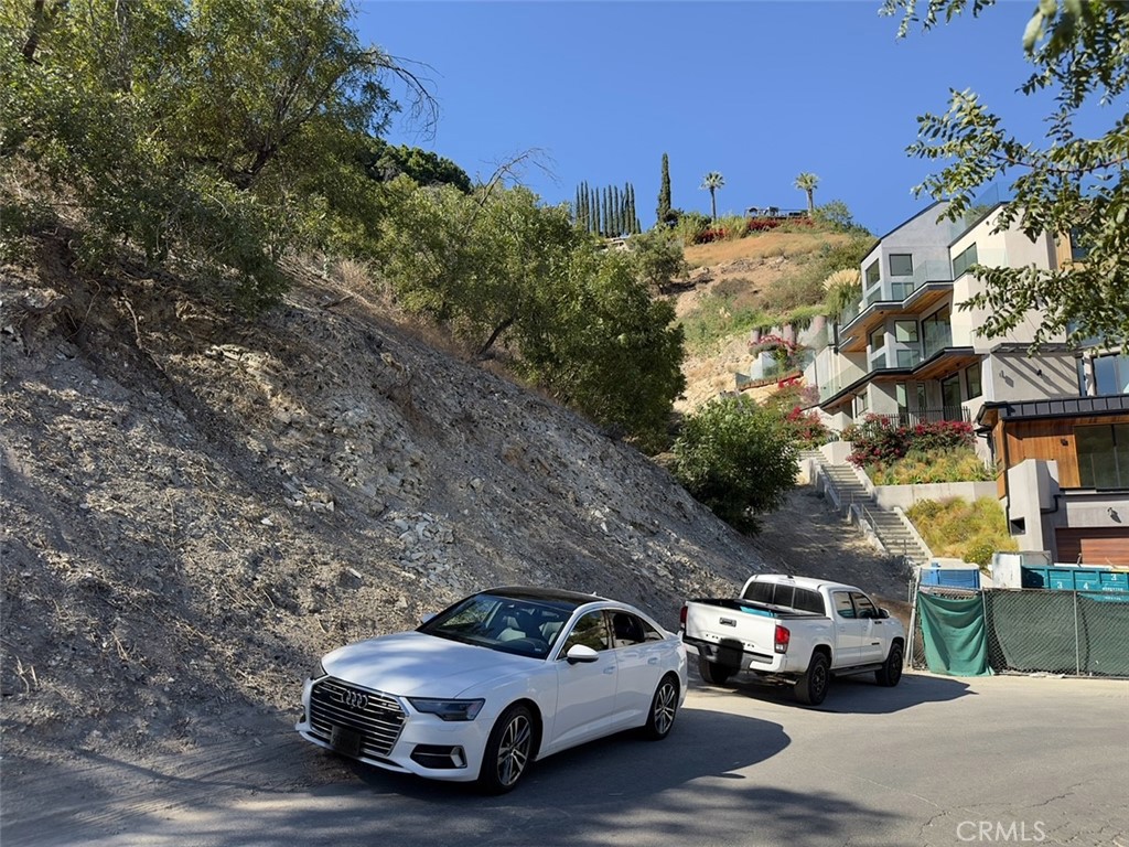 3747 Camino De La Cumbre, Sherman Oaks, CA 91423