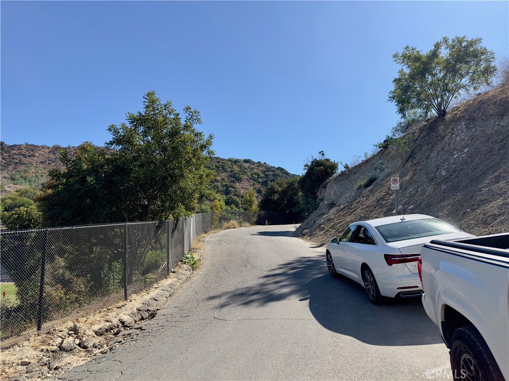 3747 Camino De La Cumbre, Sherman Oaks, CA 91423