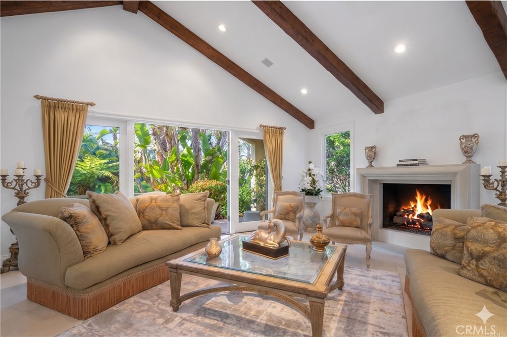24142 Park Riviera, Calabasas, CA 91302
