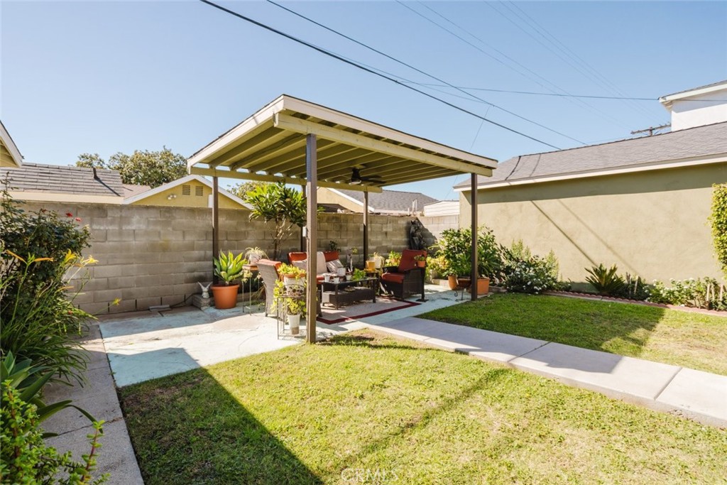 2036 W 95th Street, Los Angeles, CA 90047