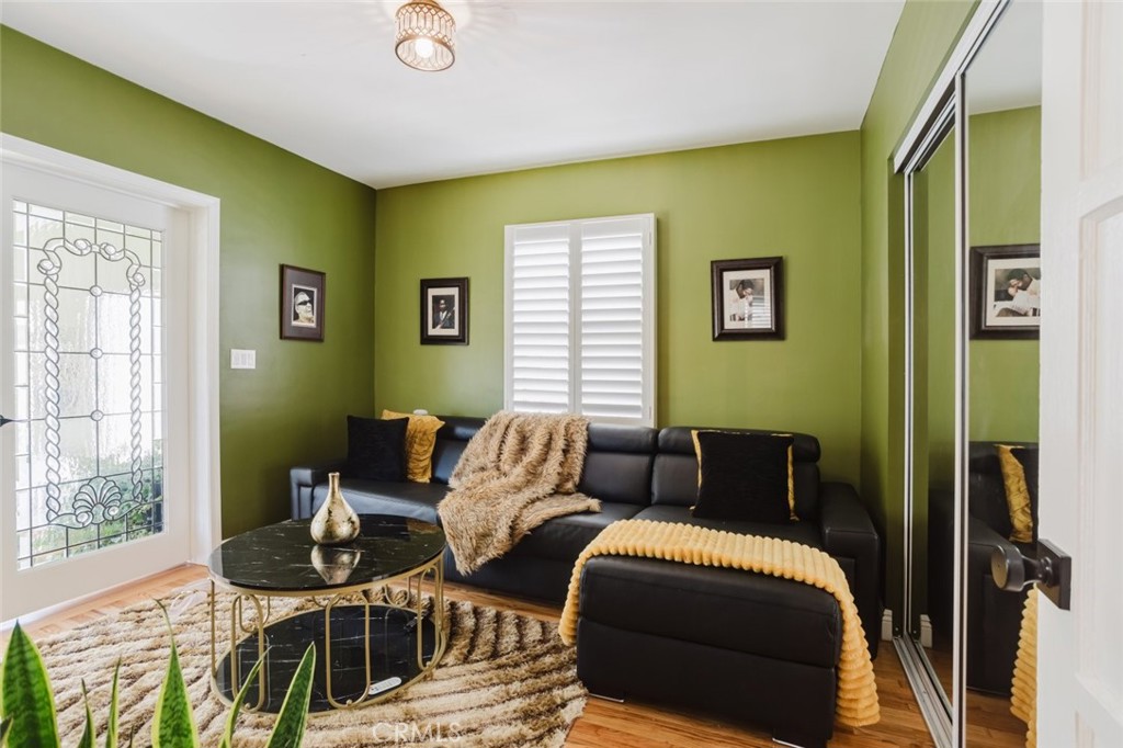 2036 W 95th Street, Los Angeles, CA 90047