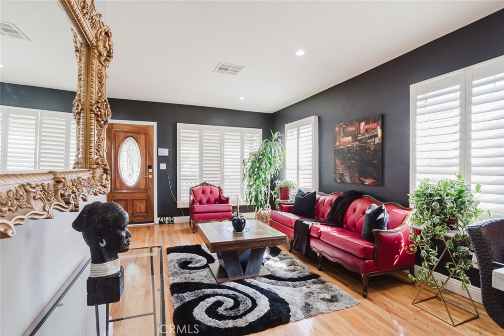 2036 W 95th Street, Los Angeles, CA 90047