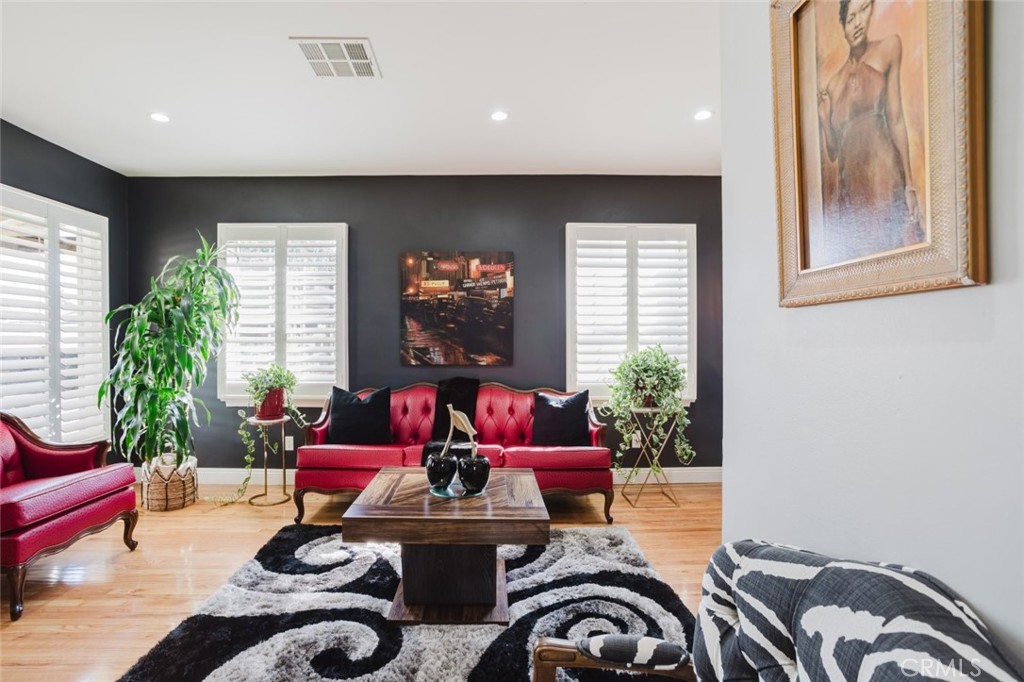 2036 W 95th Street, Los Angeles, CA 90047