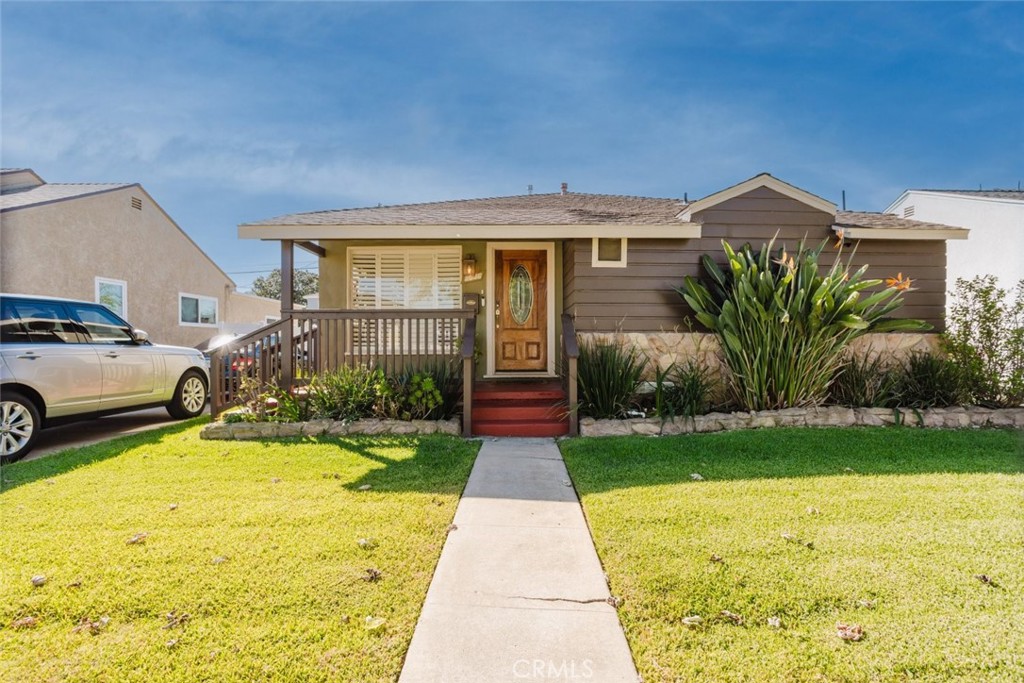 2036 W 95th Street, Los Angeles, CA 90047