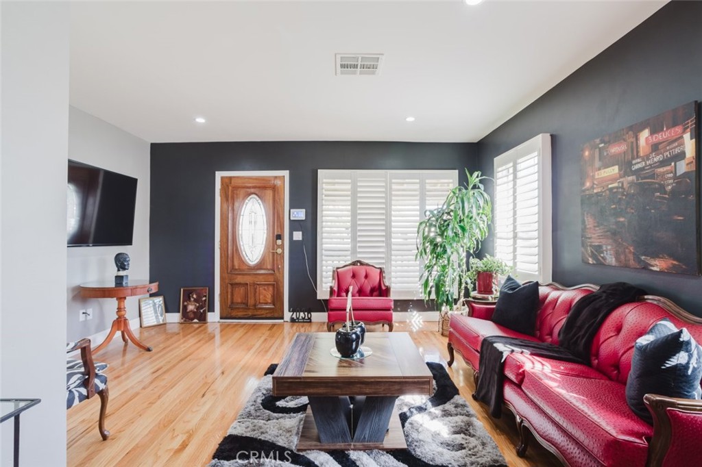 2036 W 95th Street, Los Angeles, CA 90047