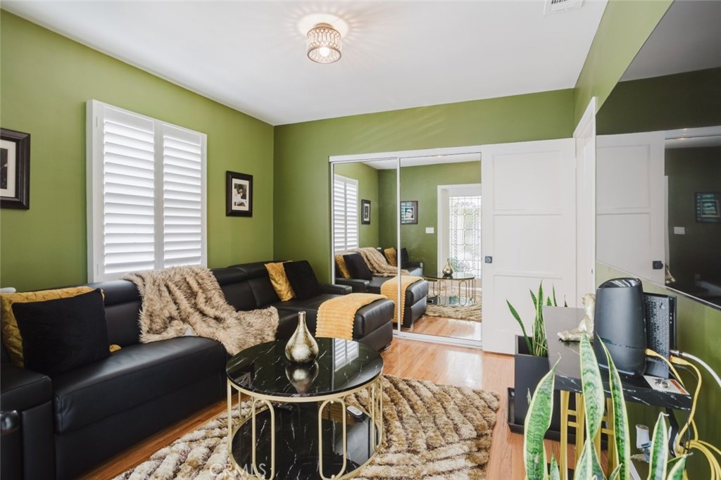 2036 W 95th Street, Los Angeles, CA 90047