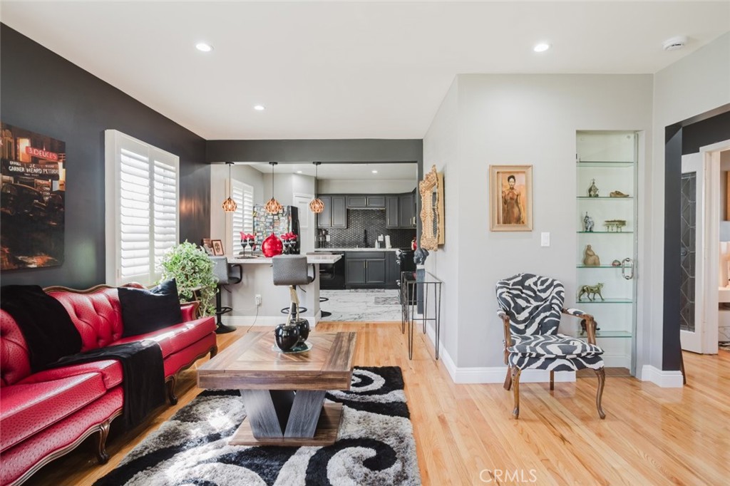 2036 W 95th Street, Los Angeles, CA 90047