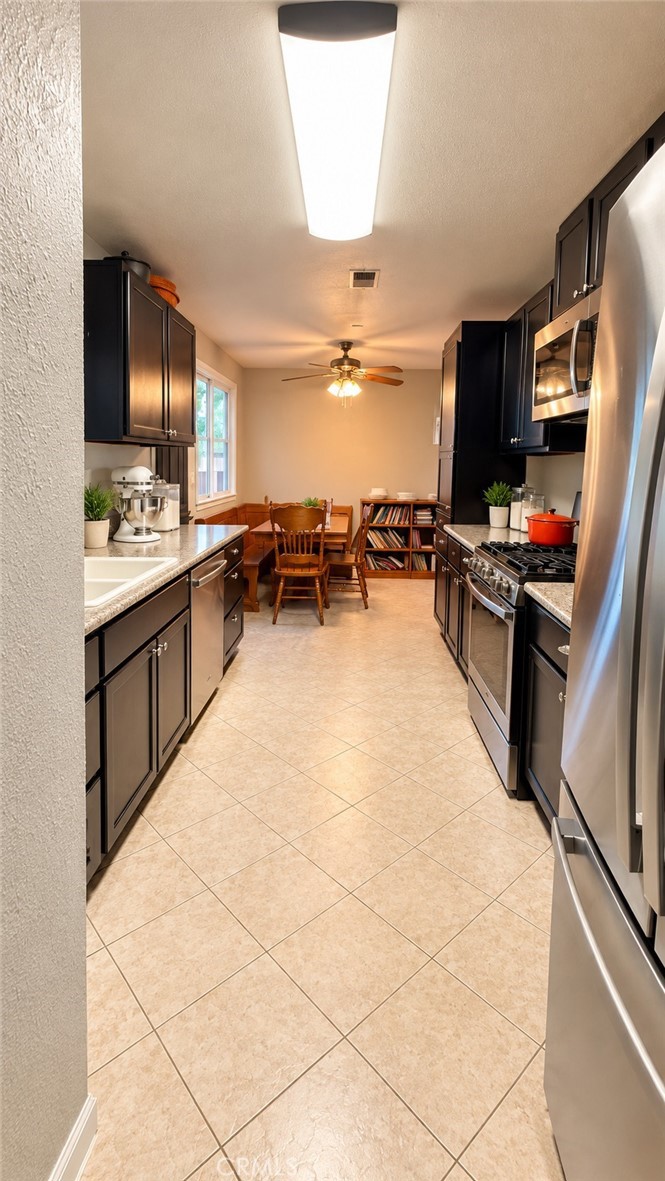 909 Meredith, Bakersfield, CA 93304