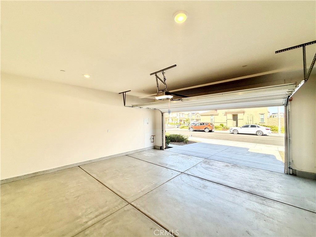31799 Woodbank Way, Winchester, CA 92596