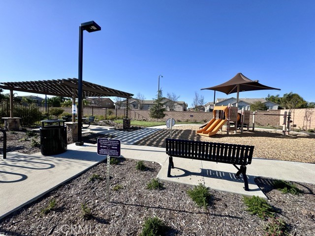 31799 Woodbank Way, Winchester, CA 92596