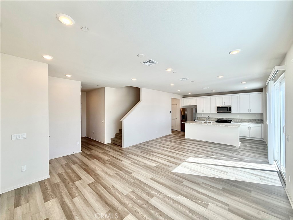 31799 Woodbank Way, Winchester, CA 92596