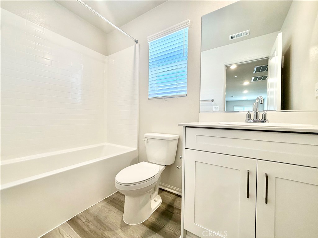 31799 Woodbank Way, Winchester, CA 92596