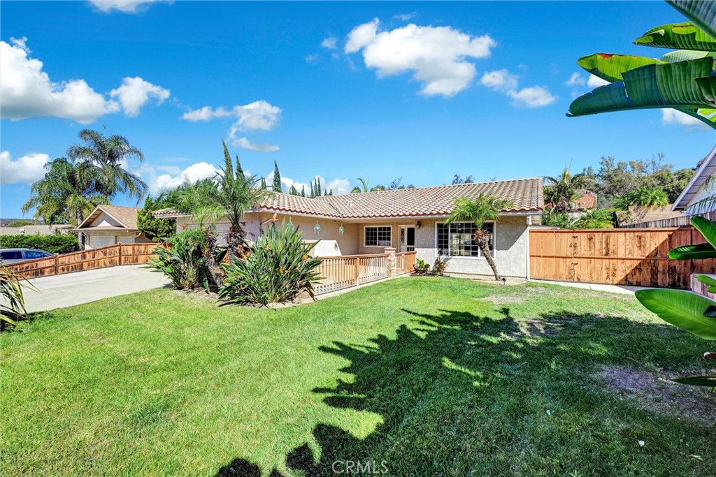 2082 Valley Lake Drive, El Cajon, CA 92020