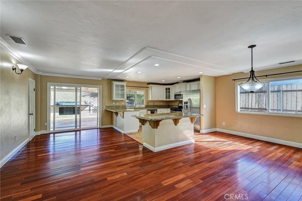 2082 Valley Lake Drive, El Cajon, CA 92020