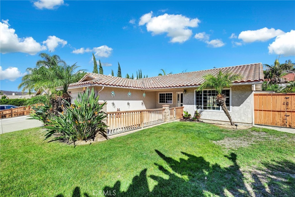 2082 Valley Lake Drive, El Cajon, CA 92020