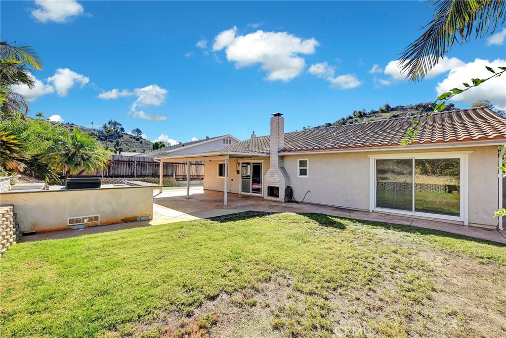 2082 Valley Lake Drive, El Cajon, CA 92020
