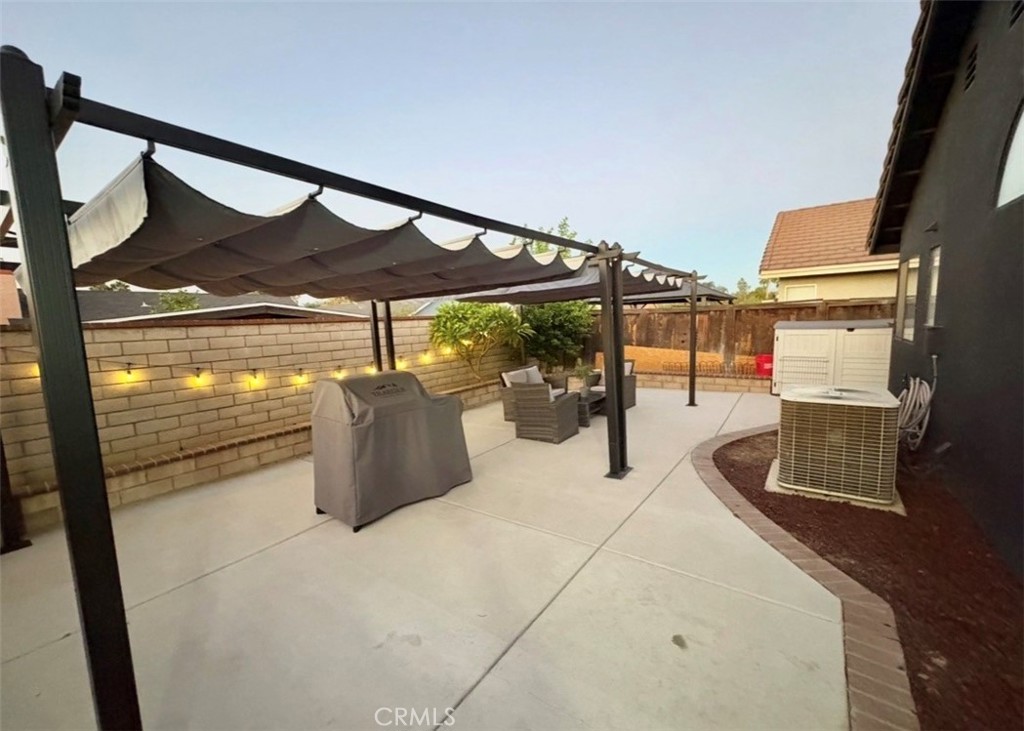 518 Lassa Way, Perris, CA 92571