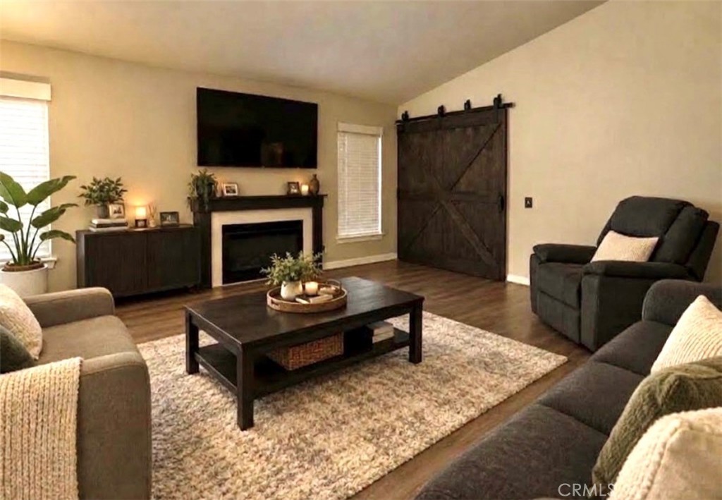 518 Lassa Way, Perris, CA 92571
