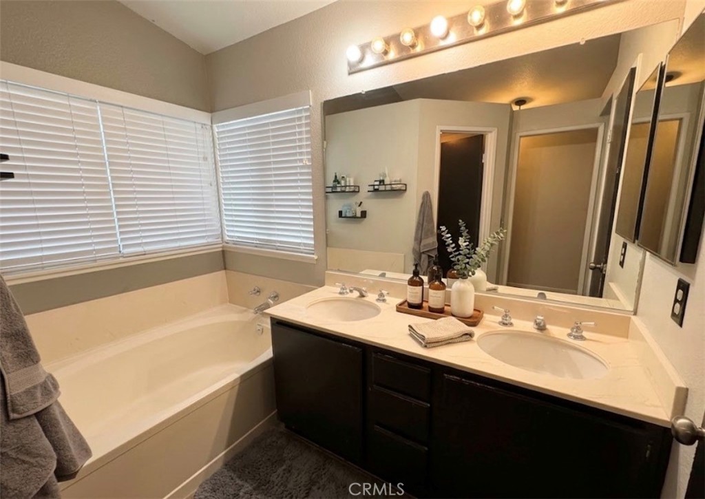 518 Lassa Way, Perris, CA 92571