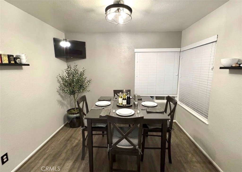 518 Lassa Way, Perris, CA 92571
