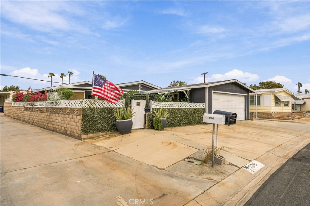 73741 Broadmoor Drive, Thousand Palms, CA 92276