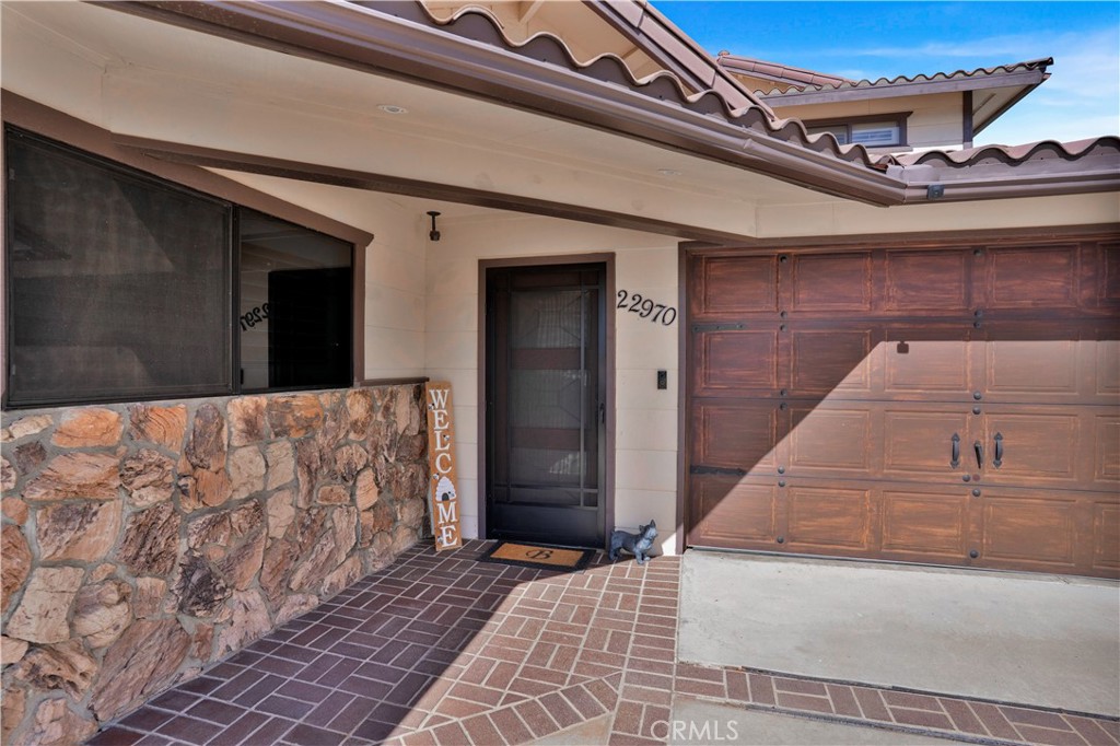 22970 S Canyon Lake Drive S, Canyon Lake, CA 92587