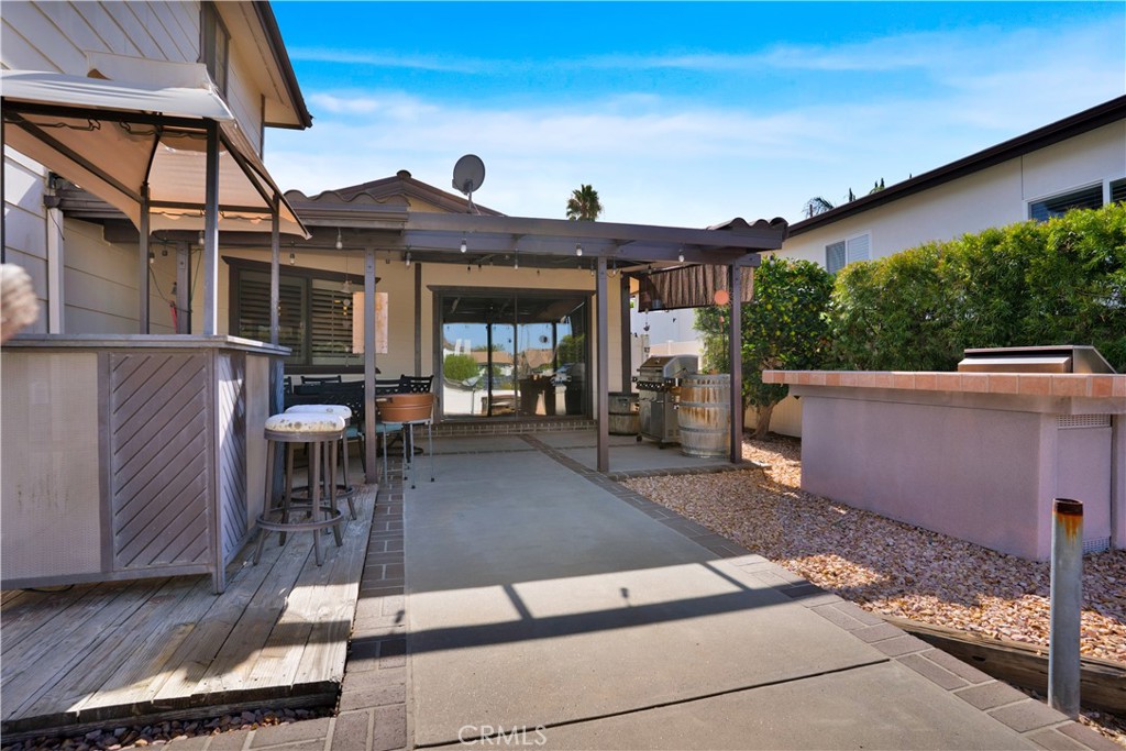 22970 S Canyon Lake Drive S, Canyon Lake, CA 92587