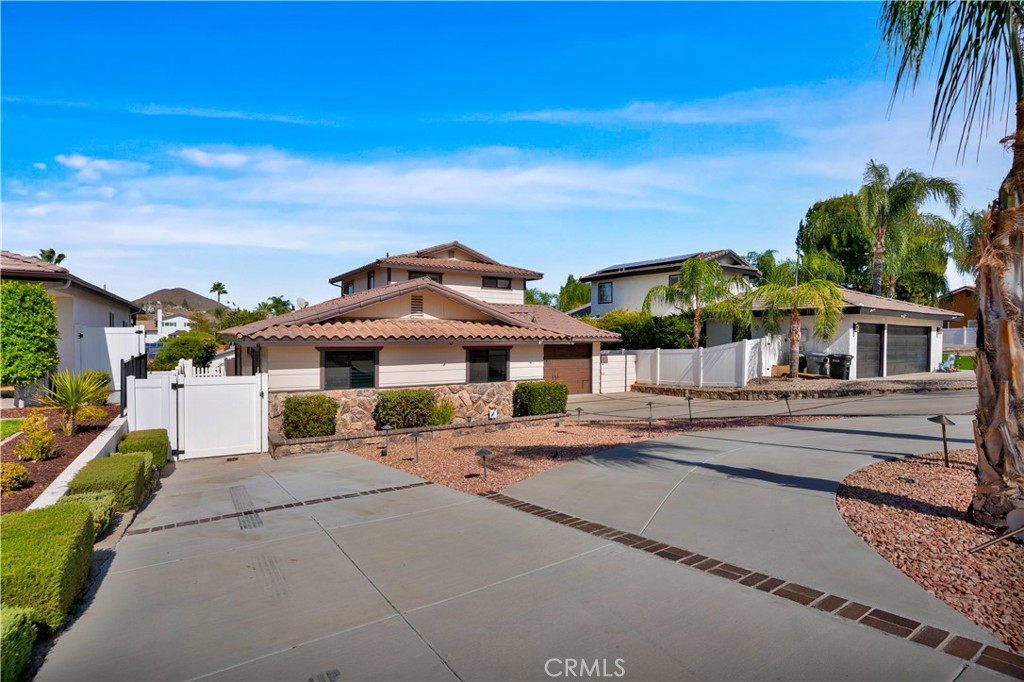 22970 S Canyon Lake Drive S, Canyon Lake, CA 92587