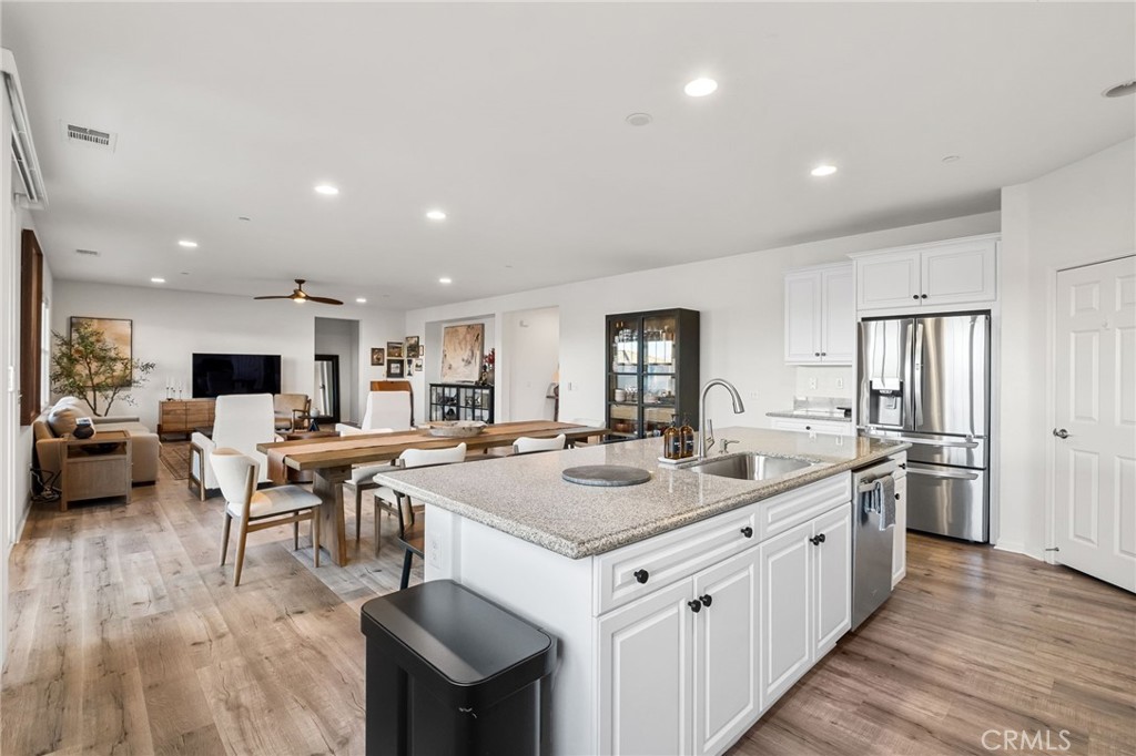30452 Full Moon Court, Murrieta, CA 92563