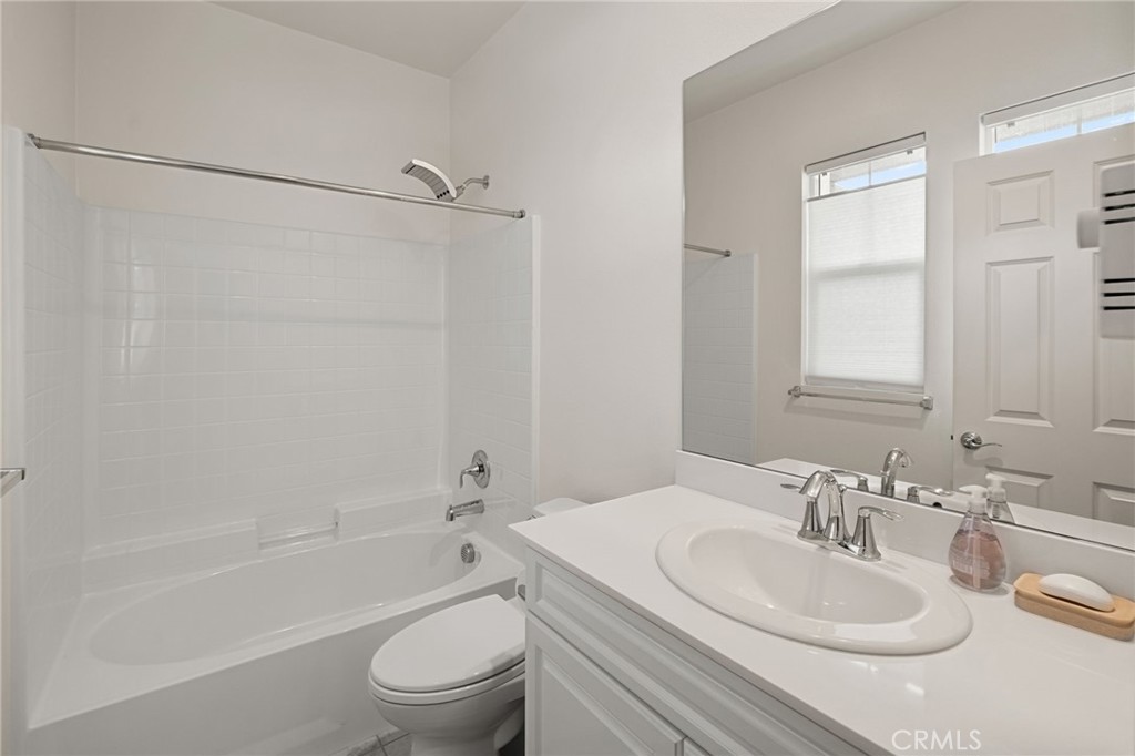 30452 Full Moon Court, Murrieta, CA 92563