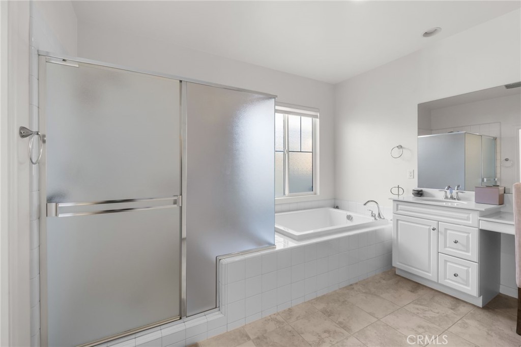 30452 Full Moon Court, Murrieta, CA 92563