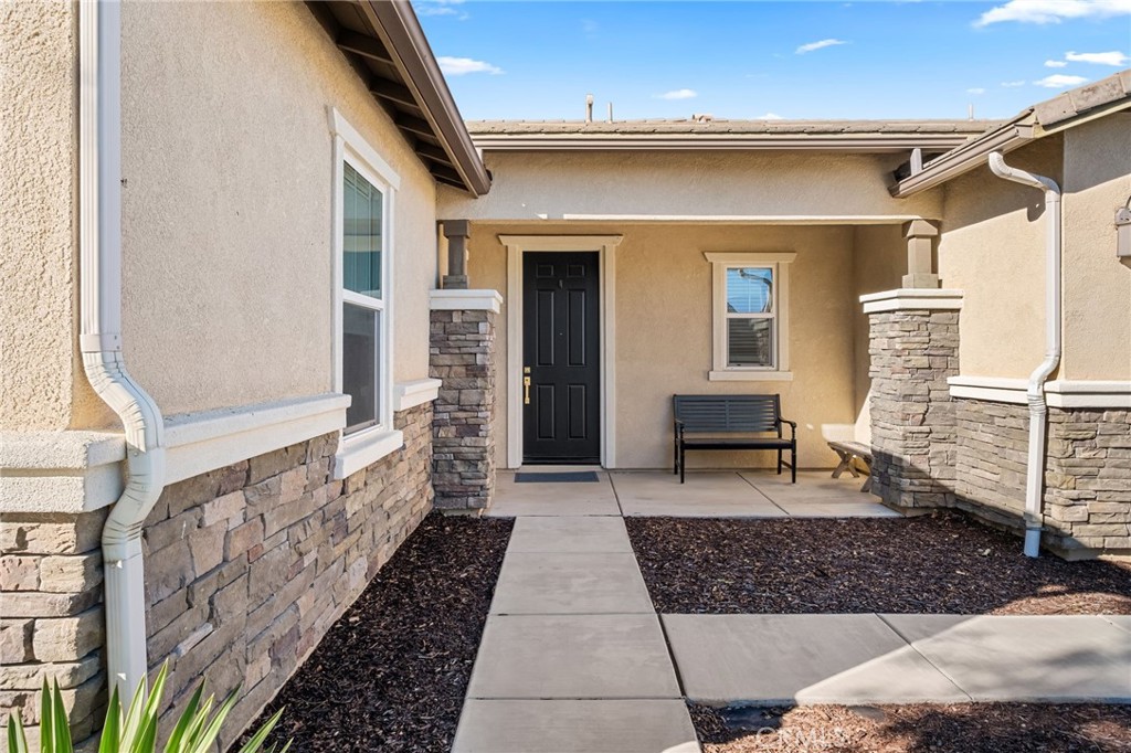 30452 Full Moon Court, Murrieta, CA 92563