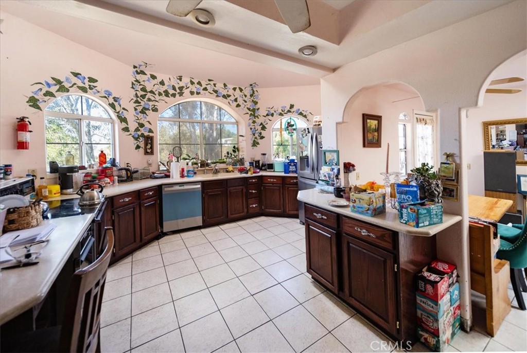23585 Wildomar Trail, Wildomar, CA 92595