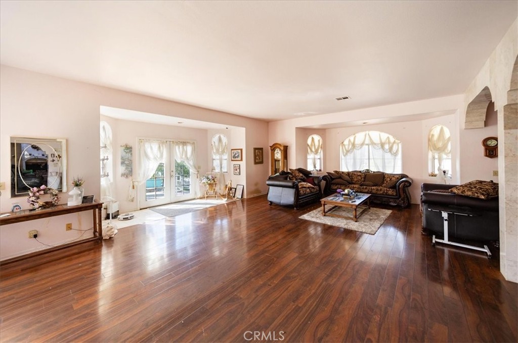 23585 Wildomar Trail, Wildomar, CA 92595